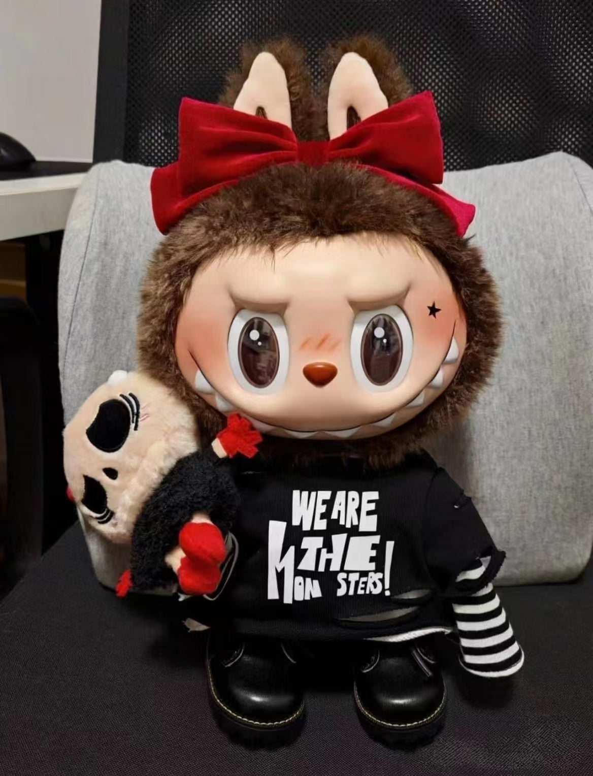 (pre)LABUBU(big)Catch me if you like me（black&white) rubber-lined plush doll